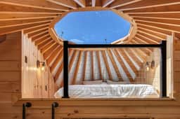 Sunrise Sanctuary |Modern Yurt w/ Hot Tub, Stargazing Loft & Mountain Views