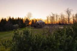 Sunrise Sanctuary |Modern Yurt w/ Hot Tub, Stargazing Loft & Mountain Views
