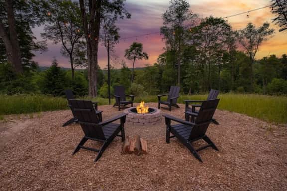 Hidden Creek Hideaway | Hot Tub, Fire Pit & Scenic Views