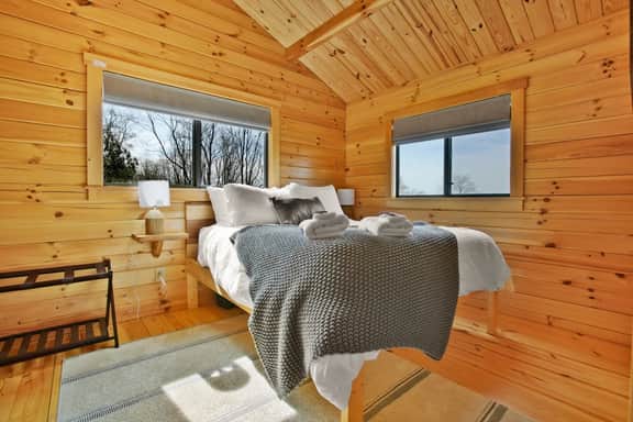 Sanctuary Summit | Hot Tub, Panoramic Views, ADA Friendly Cabin