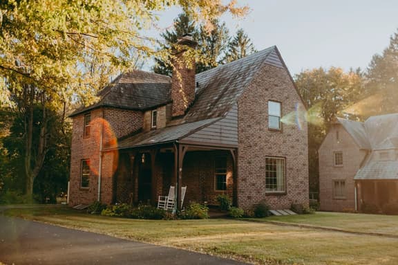 The Conestoga Cottage | Hot Tub, Rustic Charm, Near Downtown Lancaster